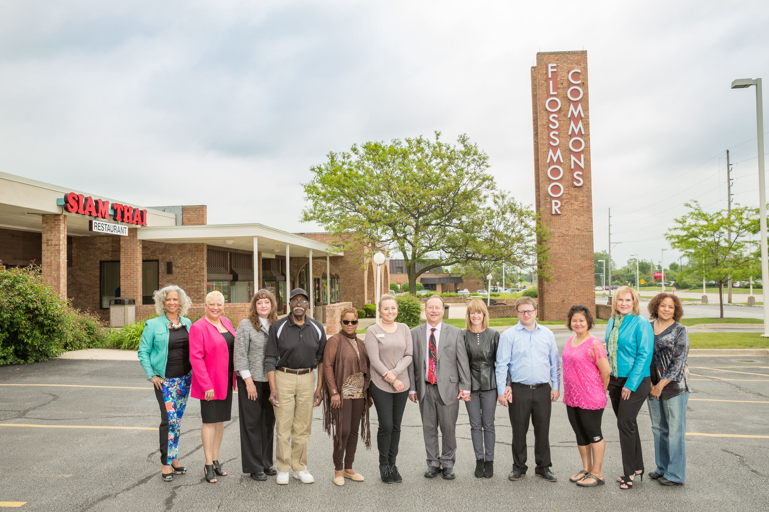 Photo of Flossmoor Commons Sign and Business Owners